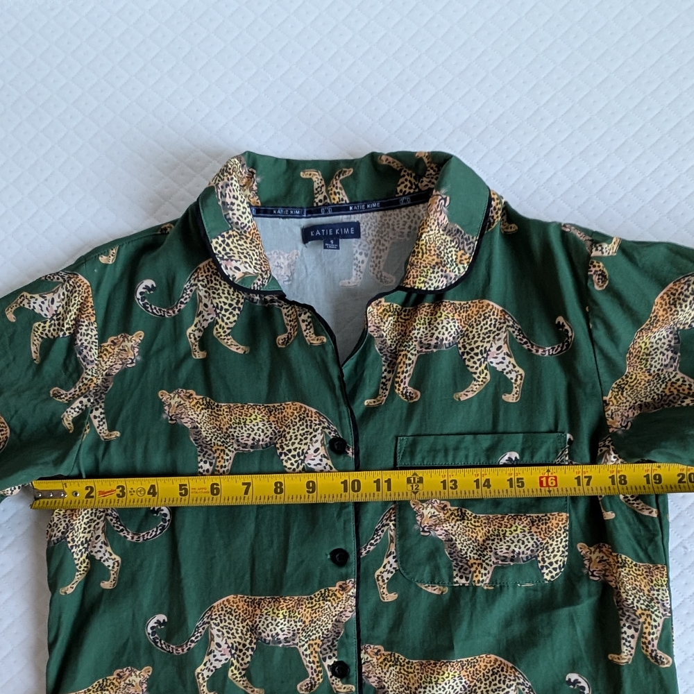 Katie Kime Green Cheetahs Print Pajama Pants Short Sleeve shirt Set, size S Soft - Picture 10 of 16